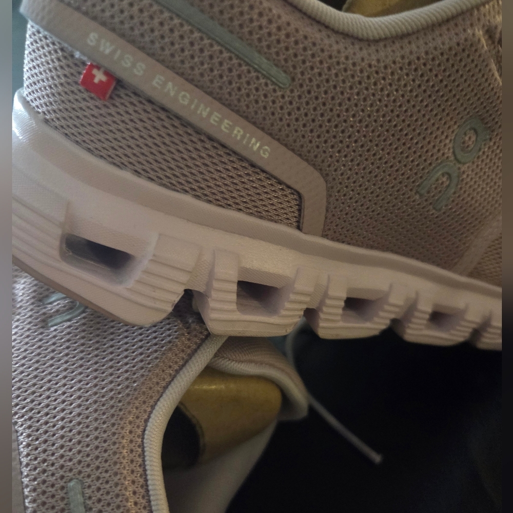 On Running Walking Sneakers Women Size 6 Cloud 6 - Picture 8 of 14